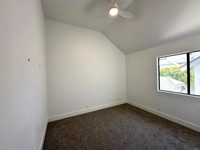 542 Via De La Valle J, Solana Beach, California 92075