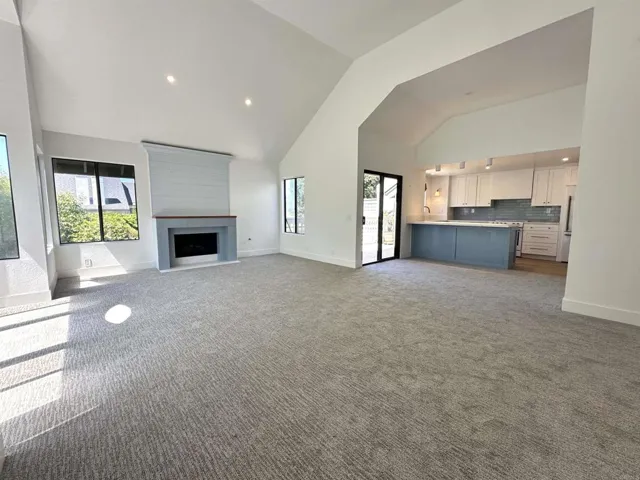542 Via De La Valle J, Solana Beach, California 92075