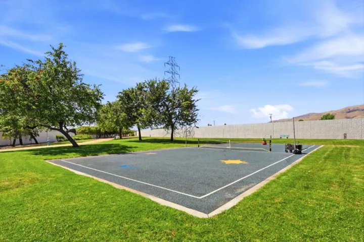 242 Fairmeadow Way, Milpitas, California 95035
