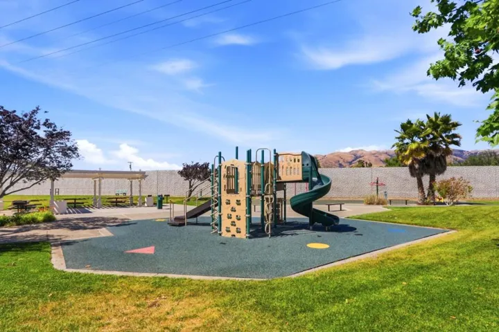 242 Fairmeadow Way, Milpitas, California 95035