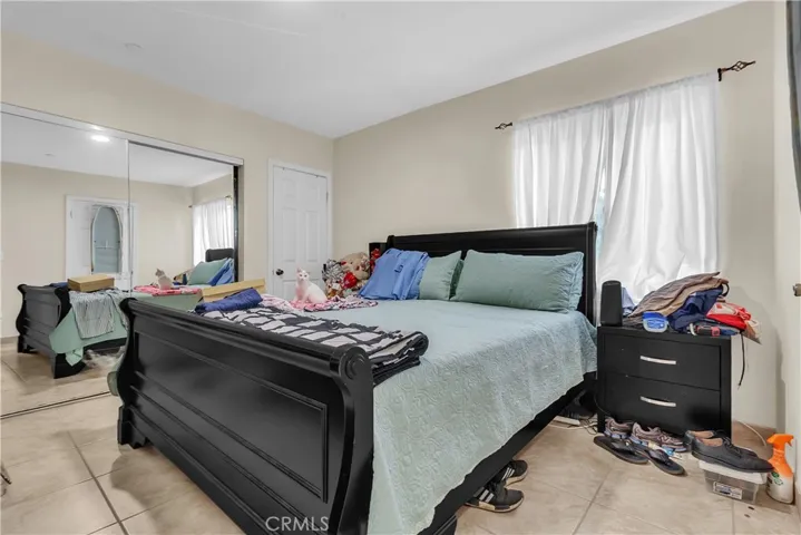 706 W 77th, Los Angeles, California 90044