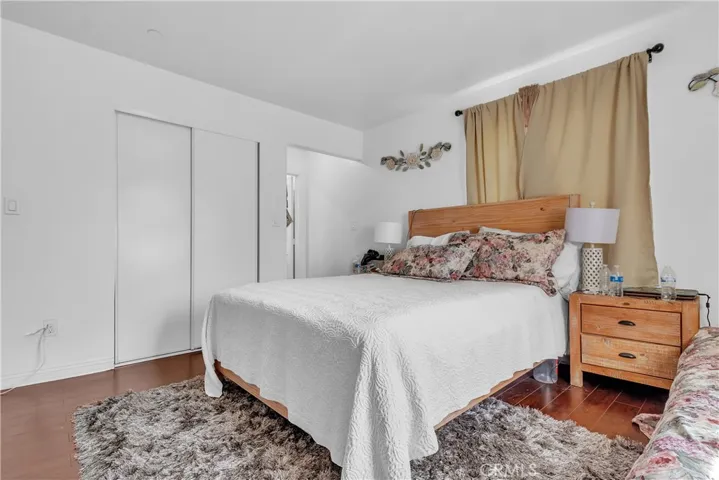 706 W 77th, Los Angeles, California 90044