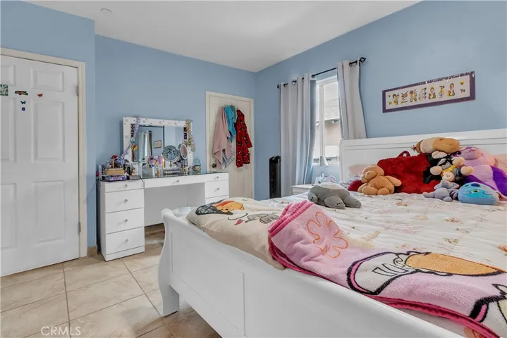 706 W 77th, Los Angeles, California 90044