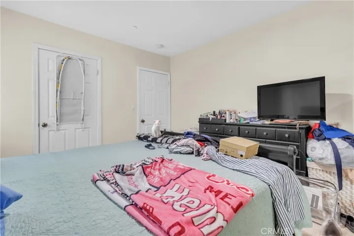 706 W 77th, Los Angeles, California 90044