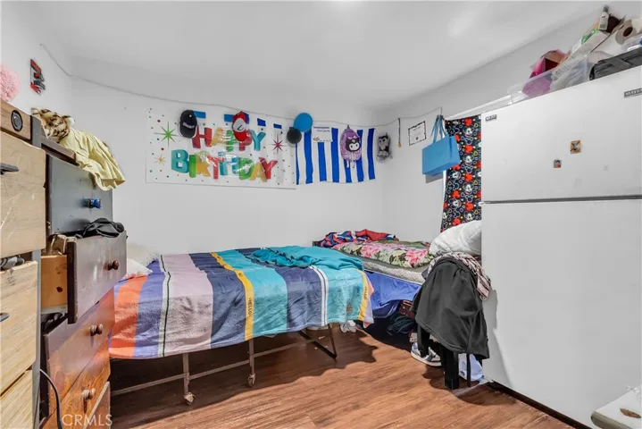 706 W 77th, Los Angeles, California 90044