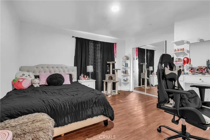 706 W 77th, Los Angeles, California 90044