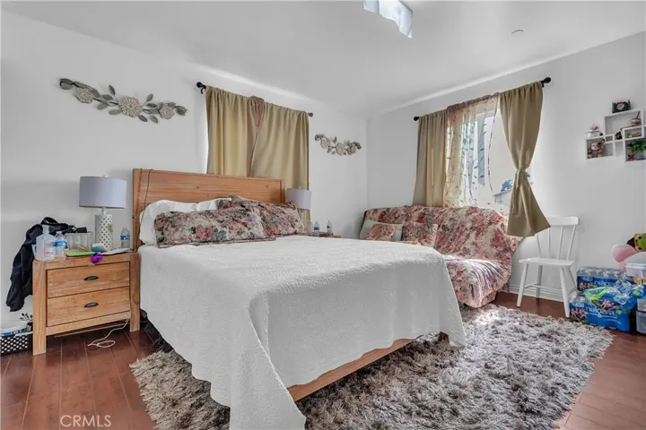706 W 77th, Los Angeles, California 90044