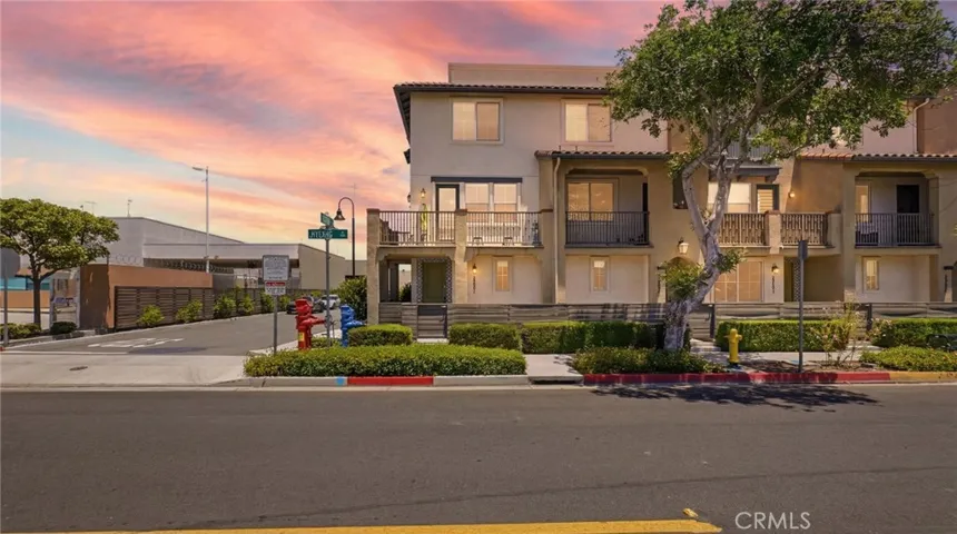 2560 Valentina, Commerce, California 90040