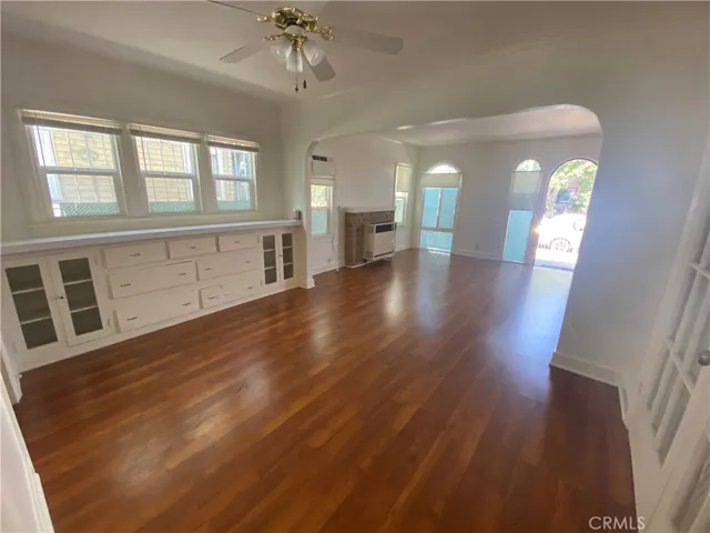 1817 Roosevelt, Los Angeles, California 90006
