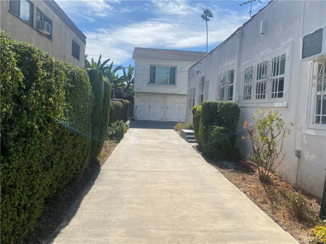 1817 Roosevelt, Los Angeles, California 90006
