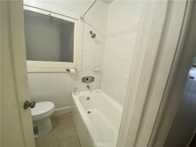 1817 Roosevelt, Los Angeles, California 90006