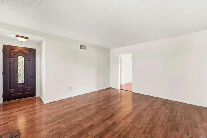 720 Mclain Street, Escondido, California 92027