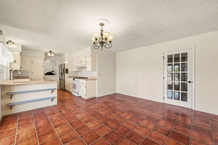 720 Mclain Street, Escondido, California 92027