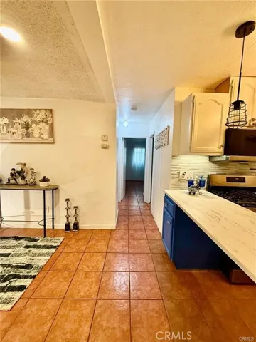 3365 Ave Santa Fe Avenue 21, Long Beach, California 90810