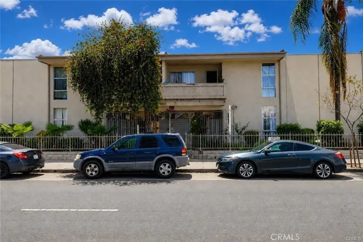 3365 Ave Santa Fe Avenue 21, Long Beach, California 90810