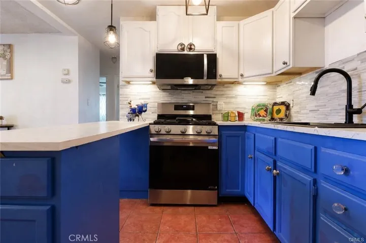 3365 Ave Santa Fe Avenue 21, Long Beach, California 90810