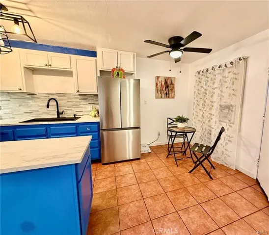 3365 Ave Santa Fe Avenue 21, Long Beach, California 90810