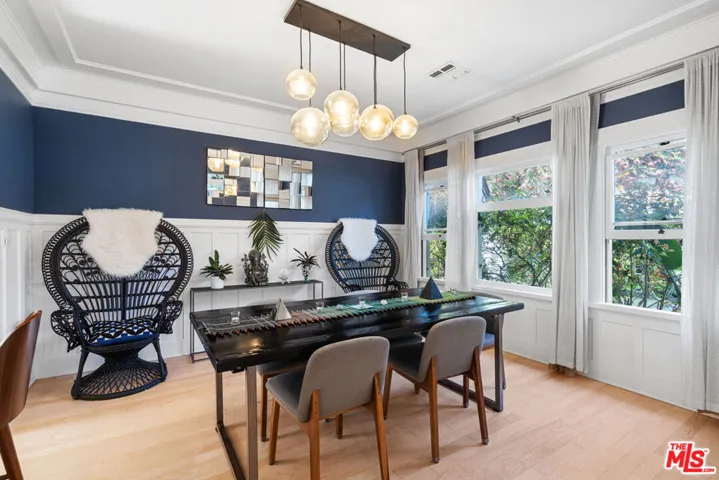 2802 2nd Street, Santa Monica, California 90405
