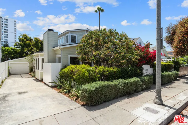 2802 2nd Street, Santa Monica, California 90405