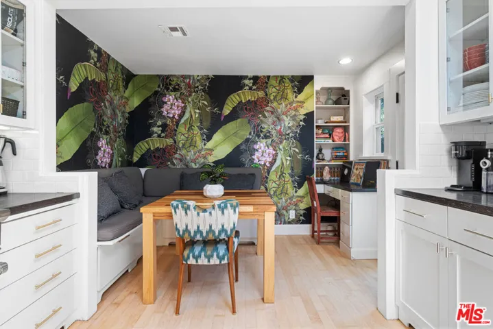 2802 2nd Street, Santa Monica, California 90405