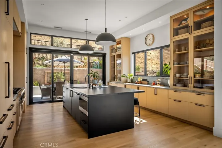 1415 Hansen, San Luis Obispo, California 93401