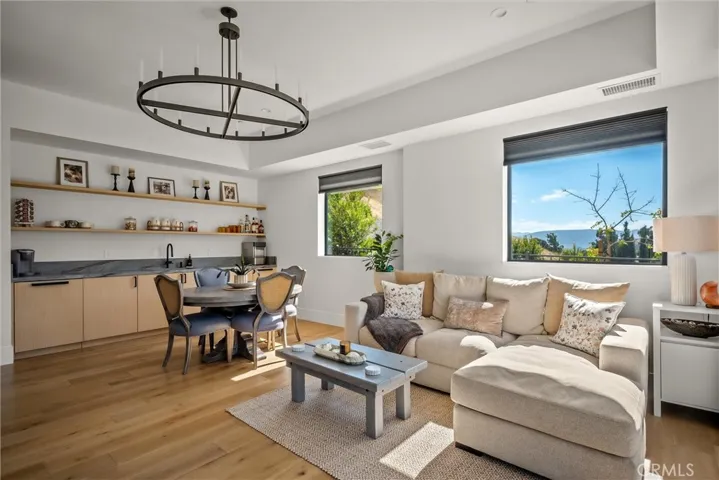 1415 Hansen, San Luis Obispo, California 93401