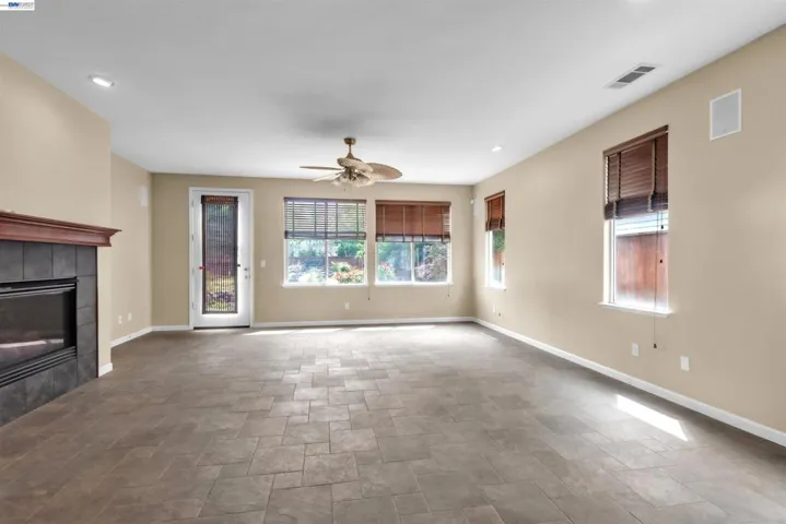 2630 Annette Ct, Tracy, California 95304