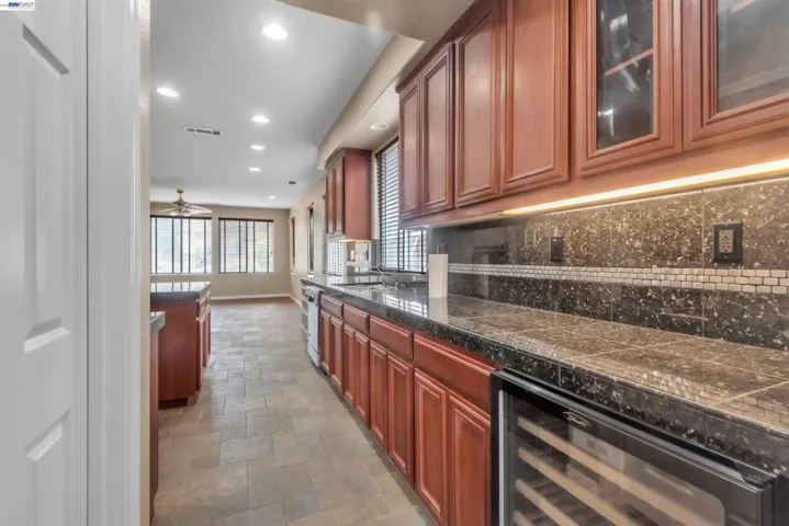 2630 Annette Ct, Tracy, California 95304
