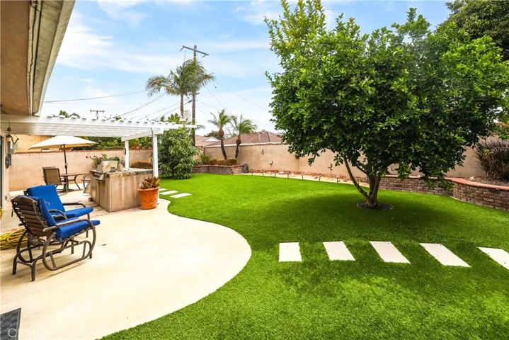 14622 Zane, Huntington Beach, California 92647