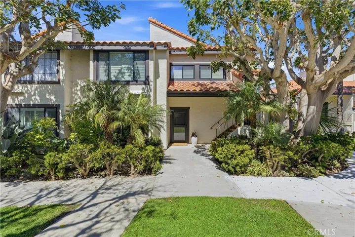 1973 Majorca, Oxnard, California 93035