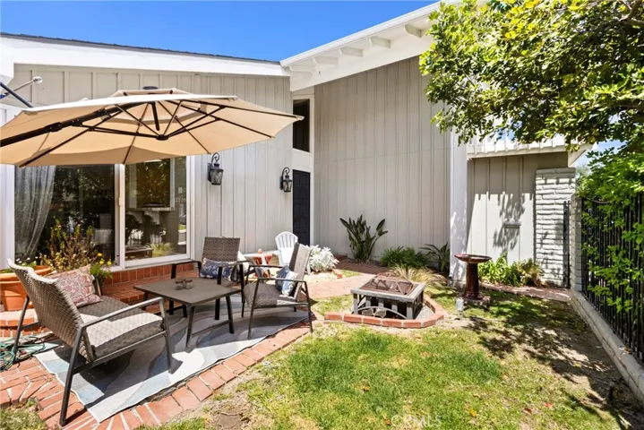 6541 Segovia, Huntington Beach, California 92647