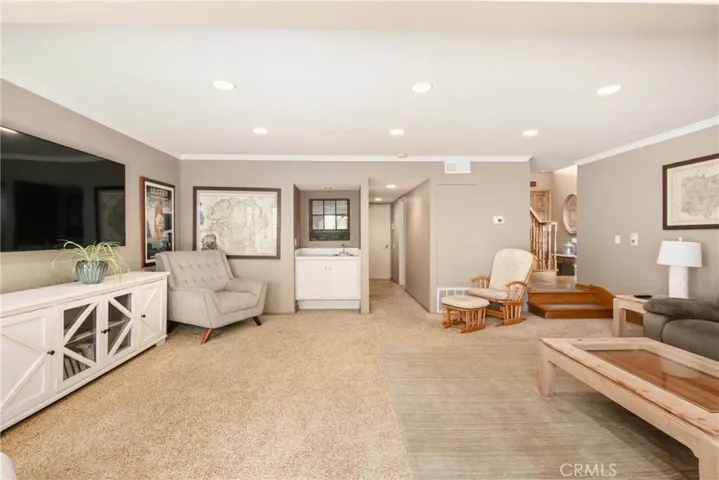 6541 Segovia, Huntington Beach, California 92647