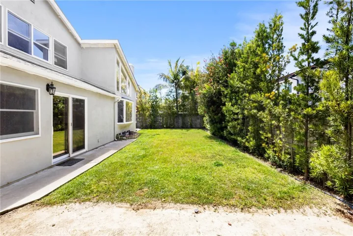 6541 Segovia, Huntington Beach, California 92647