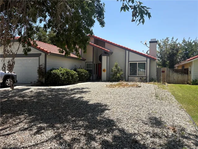 44629 Pinon Springs, Lancaster, California 93535