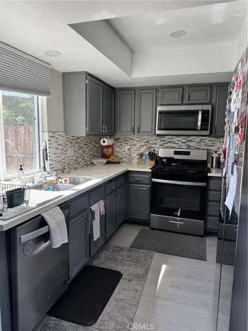 44629 Pinon Springs, Lancaster, California 93535