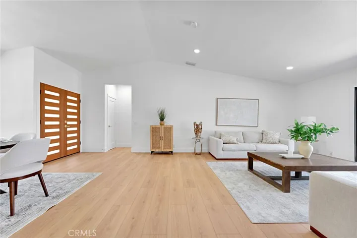 19414 Dry Gulch, Corona, California 92881