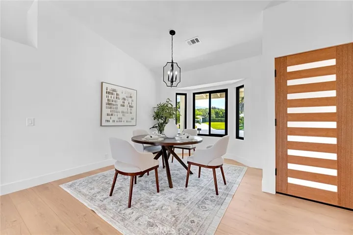 19414 Dry Gulch, Corona, California 92881