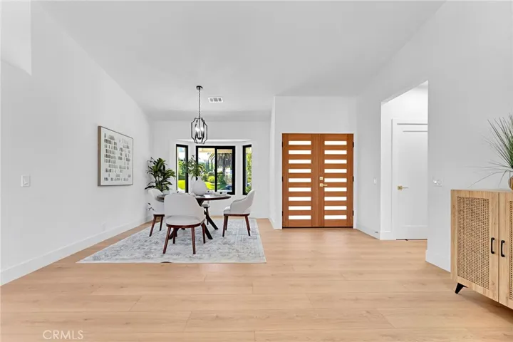 19414 Dry Gulch, Corona, California 92881