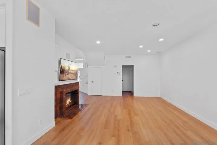 11249 Caminito Rodar, San Diego, California 92126