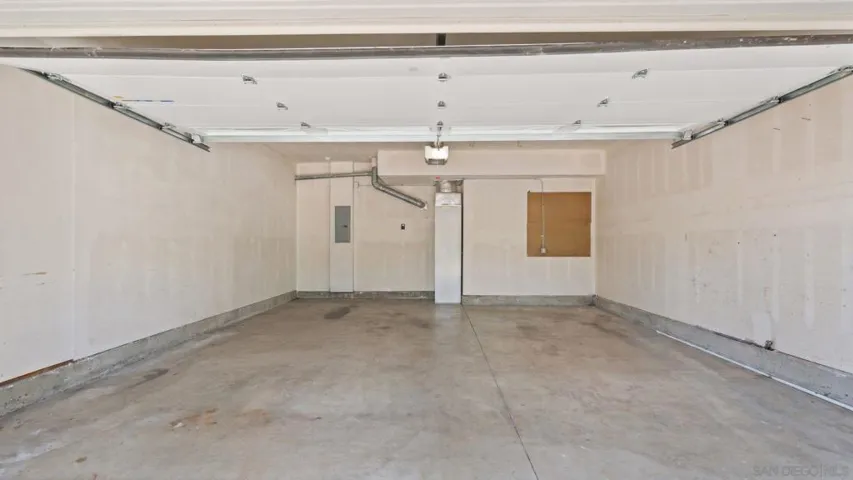 11249 Caminito Rodar, San Diego, California 92126