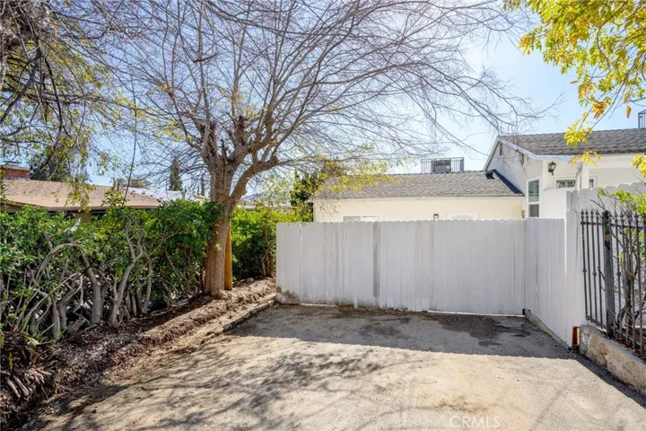 2926 Fairmount Avenue 1/4, La Crescenta, California 91214