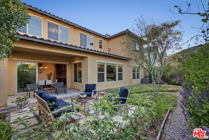11728 Canoga Avenue, Chatsworth, California 91311