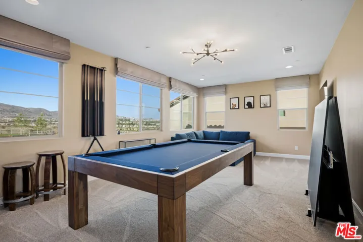 11728 Canoga Avenue, Chatsworth, California 91311