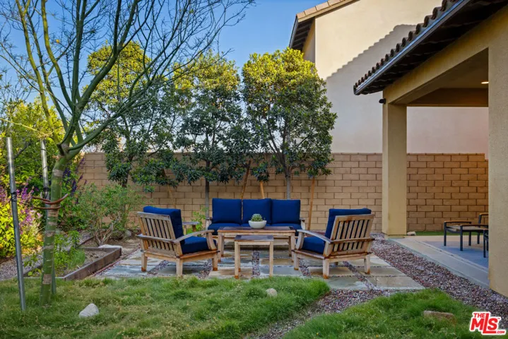 11728 Canoga Avenue, Chatsworth, California 91311