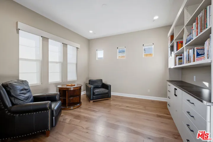 11728 Canoga Avenue, Chatsworth, California 91311