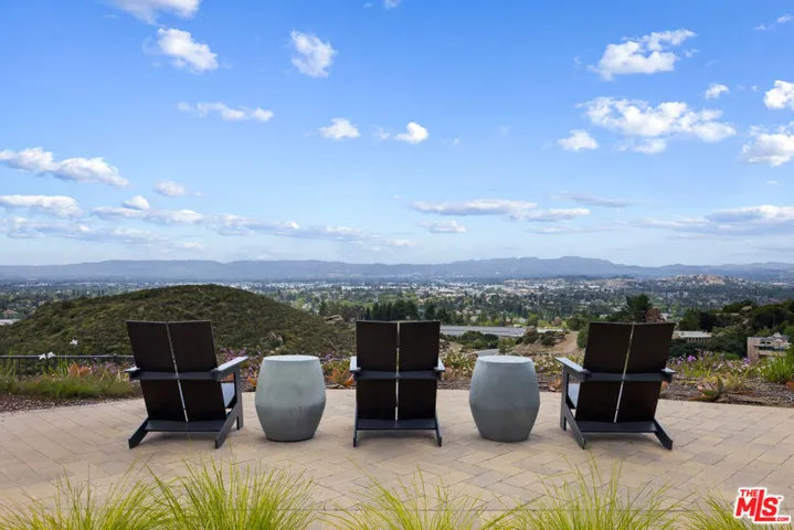 11728 Canoga Avenue, Chatsworth, California 91311