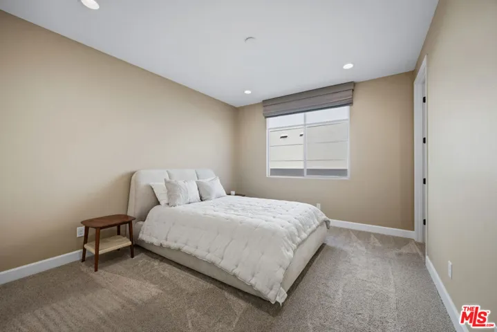 11728 Canoga Avenue, Chatsworth, California 91311