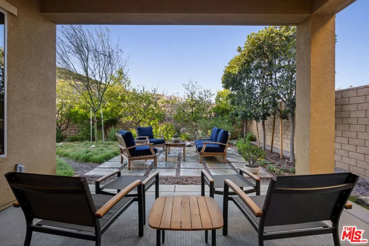 11728 Canoga Avenue, Chatsworth, California 91311