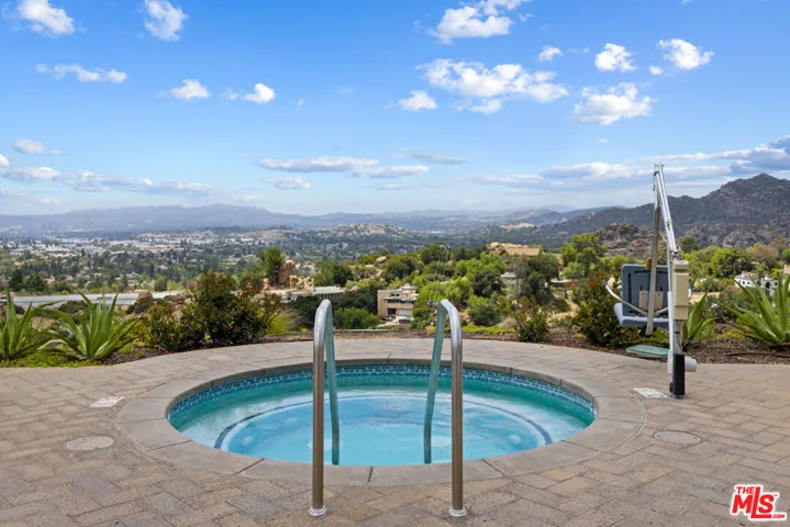 11728 Canoga Avenue, Chatsworth, California 91311
