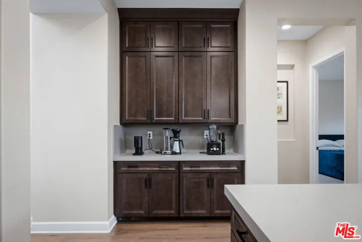 11728 Canoga Avenue, Chatsworth, California 91311